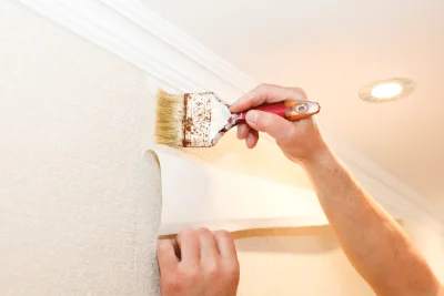 Pose de papier peint à Houlbec-Cocherel — revêtements muraux et toiles de verre